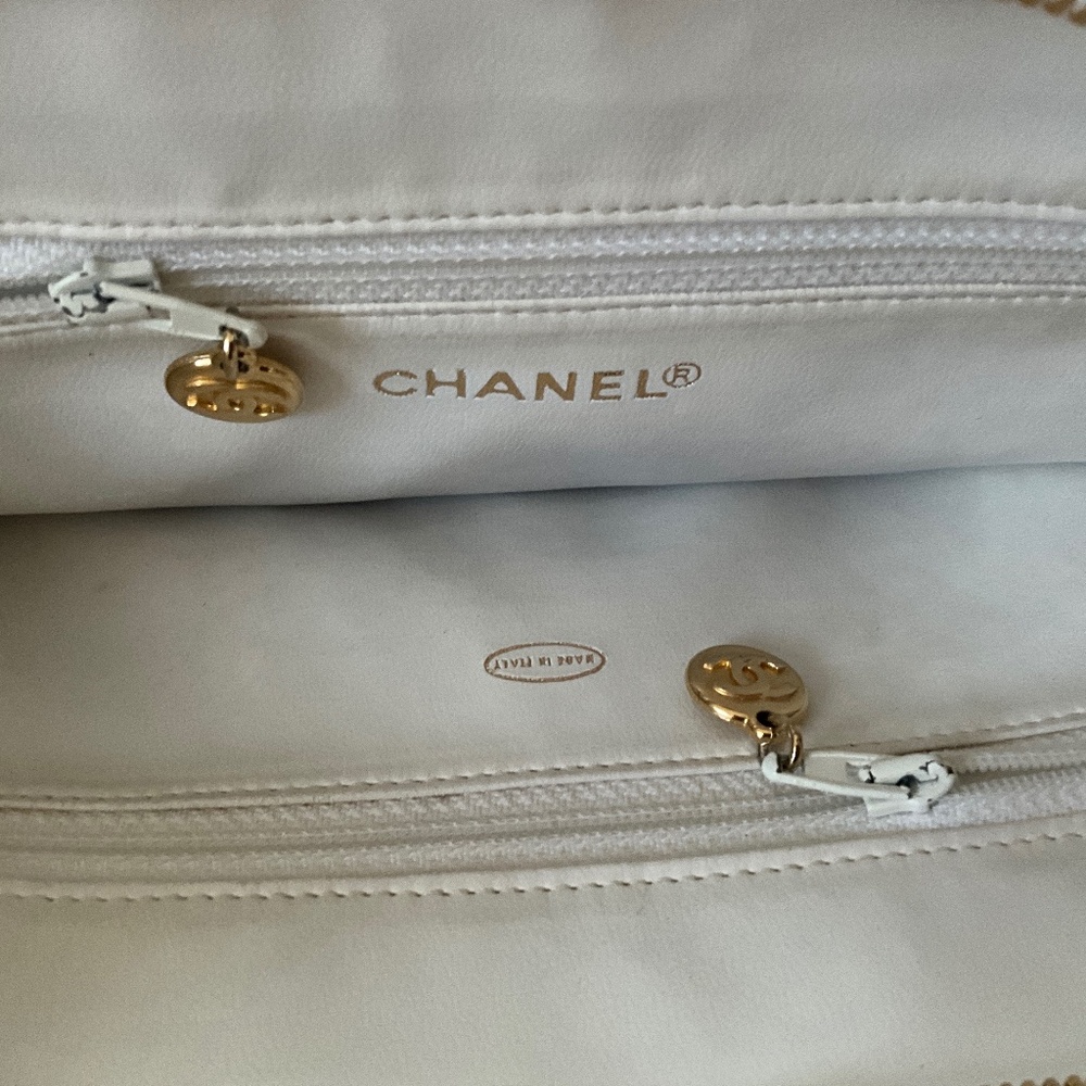CHANEL Vintage Caviar Chevron V Stitch Shoulder Bag Tote White - Picture 10 of 16